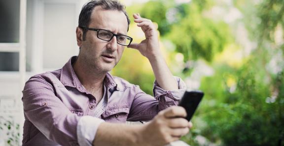 Tell the FCC to Stop Debt Collectors From Calling Your Cell Phone